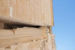 Duomo di Siracusa captured in bright daylight