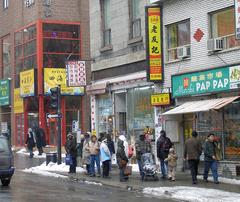 Bus stop in Montreal's Chinatown