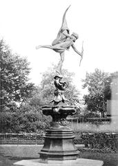 Statue of Eros by Alfred Gilbert at Piccadilly Circus 1893