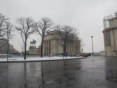 Place du Trocadéro covered in snow