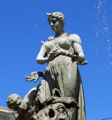 Fontana di Diana, Piazza Archimede