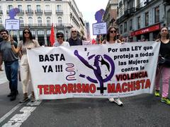 Pancarta de Partido Feminista de España en la manifestación del Primero de mayo 2019 en Madrid