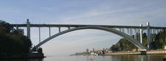 Arrábida Bridge in Porto, Portugal