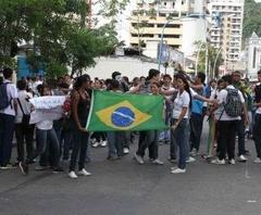 ETE Henrique Lage student parade 2013