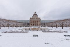 Bayerische Staatskanzlei in Winter with statue and war memorial