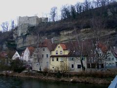 Dürrmenz houses on Enzstraße with view of Löffelstelz castle ruins