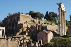 04 2022 Roma Fori Imperiali Orti Farnesiani sul Palatino Sostruzioni della terrazza Tempio dei Dioscuri