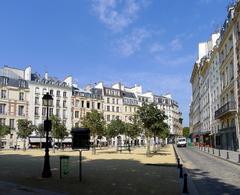 Dauphine Place in Paris