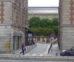 Rue Henri-Robert in the 1st arrondissement of Paris