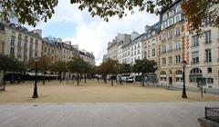 Place Dauphine in Paris