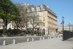 Place Dauphine in Île de la Cité, 1st arrondissement, Paris