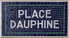 plaque of Place Dauphine in Paris