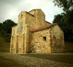 Iglesia de San Miguel de Lillo