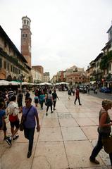 Torre dei Lamberti in Piazza delle Erbe, Verona