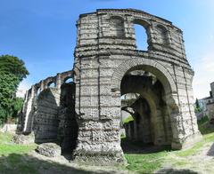 Palais Galien panoramic view