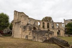 Arènes de Bordeaux south side view of northwest vomitorium