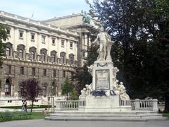 Wien Mozart statue in Burggarten