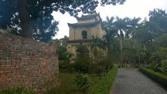 Tower at the end of the Kinh Thien palace viewed from the ground in 2014