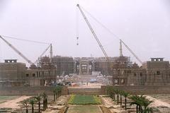 Construction of Akshardham Monument in Delhi