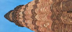 close view of Qutub Minar