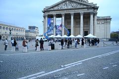 Co'p1 association's first distribution at Place du Panthéon