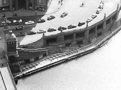 1953 image of Chicago Riverwalk from Tribune building