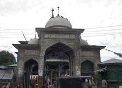 Khanqah-e-Moula Entrance