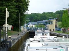 Schleuse Woltersdorf with surrounding greenery and canal