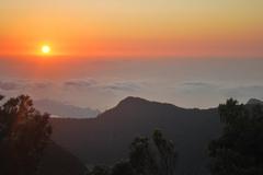 Sunrise at Pico da Tijuca with friends