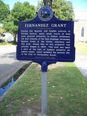 Historical marker about Fernandez land grant in Fernandina Beach, Florida