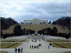 Schloss Schönbrunn on a sunny day