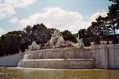 Schloss Schönbrunn Neptunbrunnen