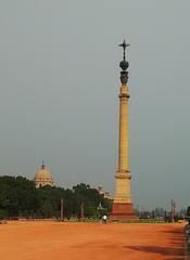 Jaipur Column seen from the west with the north block at Rashtrapati Bhawan