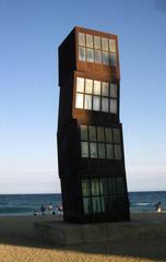 24 L'estel ferit sculpture on Barceloneta beach in Barcelona