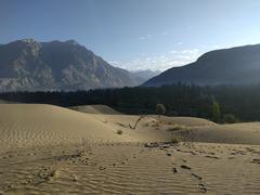 Desert and mountains near Hargisa River in Skardu