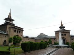 Jami Masjid courtyard