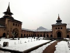 Jamia Masjid covered in snow during winter 2019