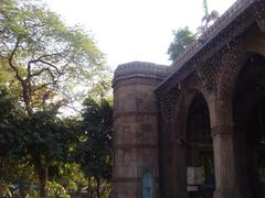 Sidi Saiyyed Mosque entrance left side