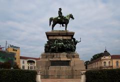 Monument to the Tsar Liberator in front of the Bulgarian parliament