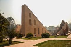 Jantar Mantar Shastansh Yantra west view