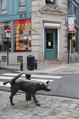 Bronze statue by Tom Frantzen in Brussels