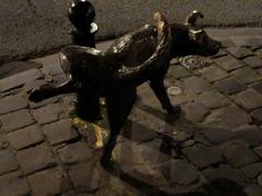 Het Zinneke dog statue in Brussels