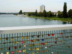 Pedestrian bridge connecting Kehl and Strasbourg