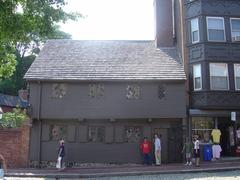 Paul Revere House streetside view