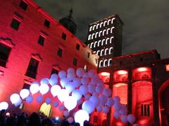 100 Llum BCN installation at Plaça del Rei