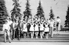 Schoolchildren at the Tomb of the Unknown Soldier in 1981