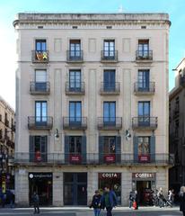 historic building at 3 Place Saint James in Barcelona