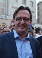 Josep Maria Vila d'Abadal i Serra at a protest in Barcelona