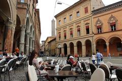 Galvani - Piazza Santo Stefano, Bologna