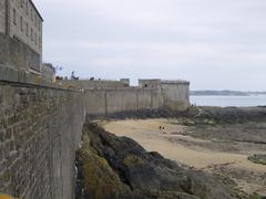 les remparts de St Malo panoramic view